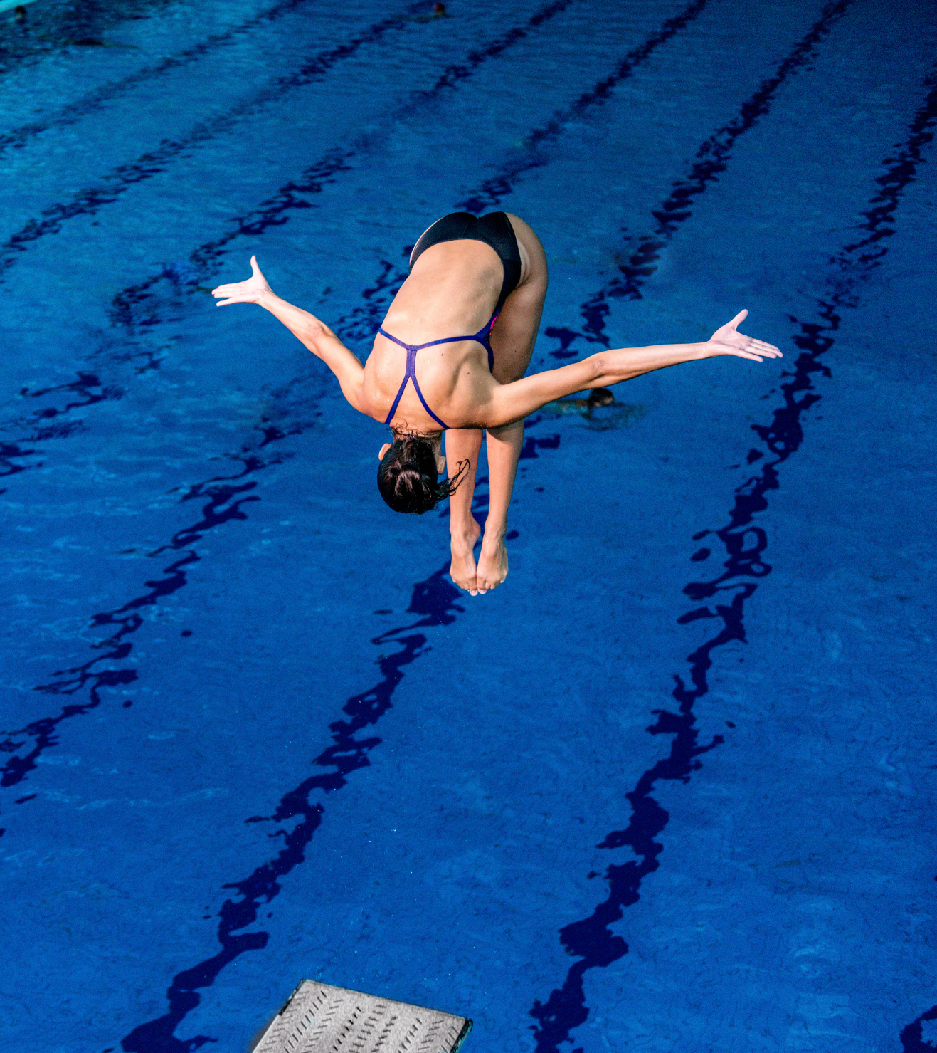Diving Girl